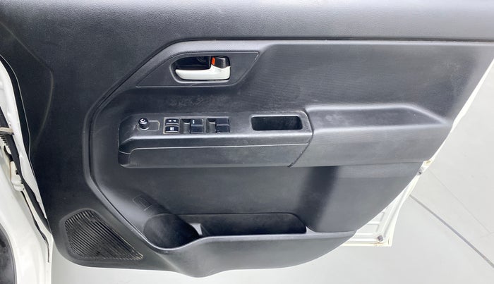 2019 Maruti New Wagon-R VXI 1.2, CNG, Manual, 61,219 km, Driver Side Door Panels Control
