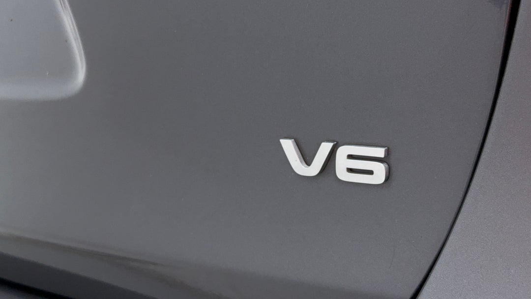 Badge (Boot Right Side)