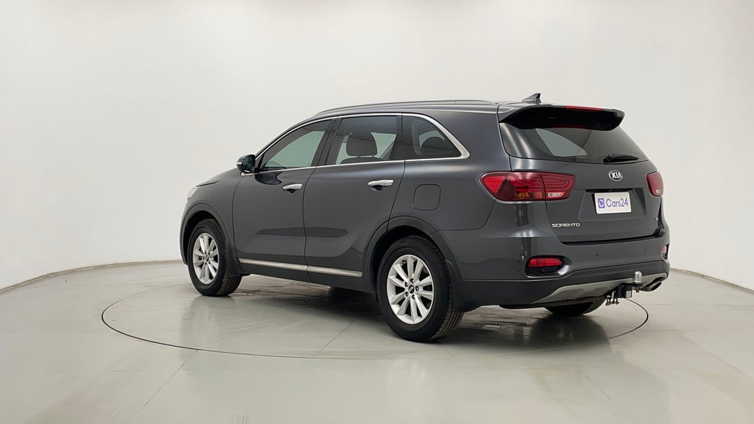 Left Back Diagonal (45- Degree) View