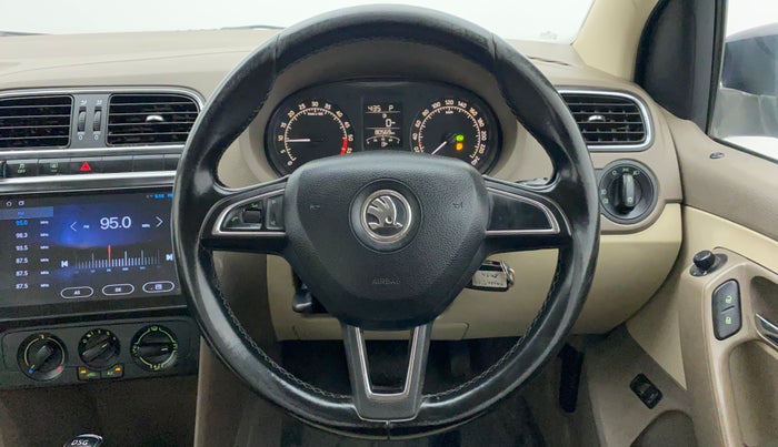 2014 Skoda Rapid 1.6 TDI AMBITION PLUS AT, Diesel, Automatic, 80,569 km, Steering Wheel Close Up