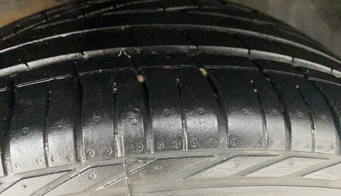 2019 Tata NEXON XZ+ 1.5, Diesel, Manual, 24,140 km, Right Rear Tyre Tread