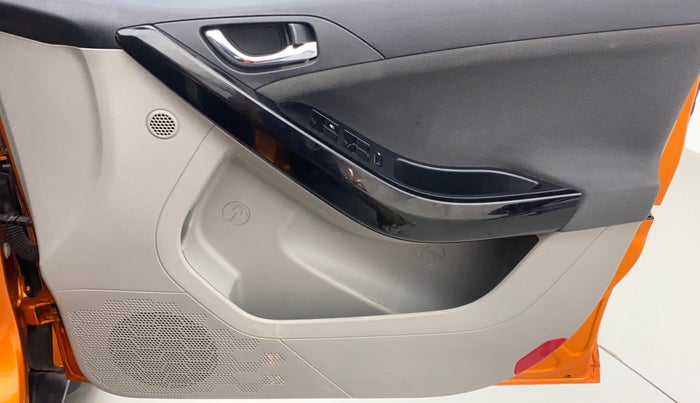 2019 Tata NEXON XZ+ 1.5, Diesel, Manual, 24,140 km, Driver Side Door Panels Control