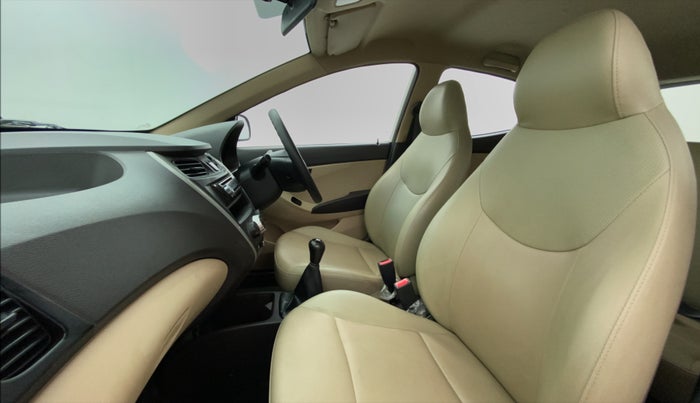 2017 Hyundai Eon ERA PLUS, Petrol, Manual, 47,387 km, Right Side Front Door Cabin View