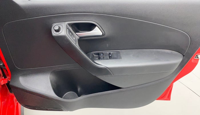 2020 Volkswagen Polo COMFORTLINE 1.0 PETROL, Petrol, Manual, 27,746 km, Driver Side Door Panels Control