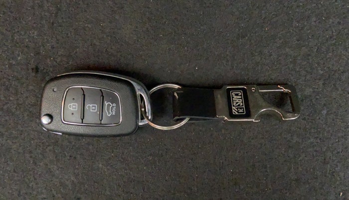 2017 Hyundai i20 Active 1.2 S, Petrol, Manual, 39,375 km, Key Close-up