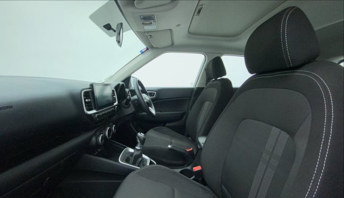 2022 Hyundai VENUE SX 1.5 CRDI, Diesel, Manual, 27,689 km, Right Side Front Door Cabin