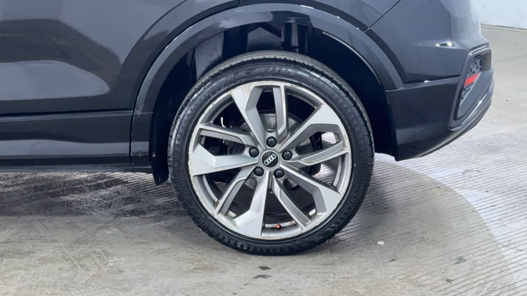 2021 Audi Q2 40 Tfsi Quattro S Line, Automatic, 59599 km, Left Rear Wheel