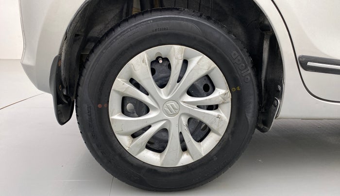 2018 Maruti Swift VXI D, Petrol, Manual, 45,332 km, Right Rear Wheel