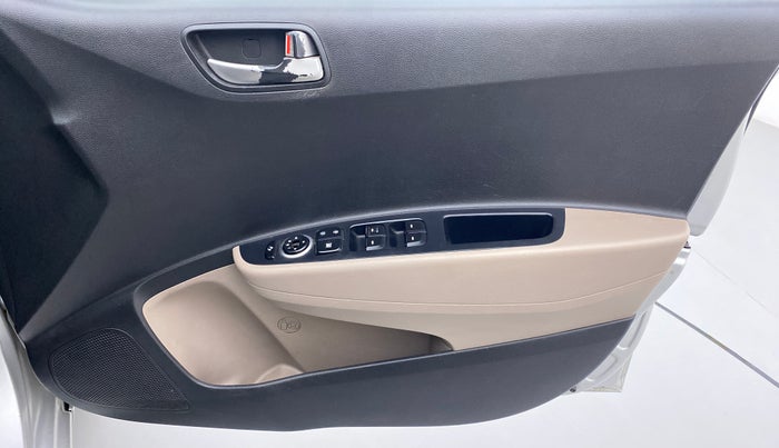 2015 Hyundai Xcent SX 1.2 OPT, Petrol, Manual, 53,207 km, Driver Side Door Panels Control
