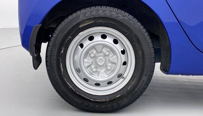 2017 Hyundai Eon ERA PLUS, Petrol, Manual, 51,284 km, Right Rear Wheel