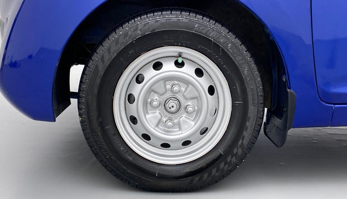 2017 Hyundai Eon ERA PLUS, Petrol, Manual, 51,284 km, Left Front Wheel