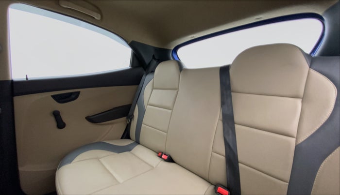 2017 Hyundai Eon ERA PLUS, Petrol, Manual, 51,284 km, Right Side Rear Door Cabin