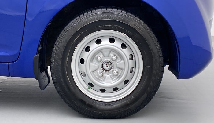 2017 Hyundai Eon ERA PLUS, Petrol, Manual, 51,284 km, Right Front Wheel