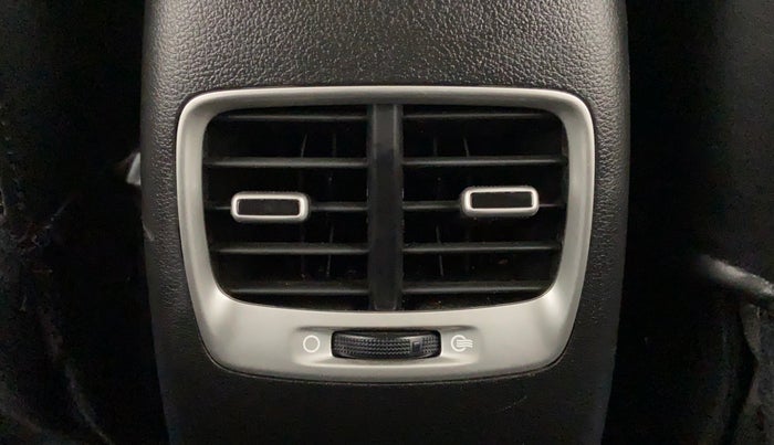 2019 Hyundai VENUE 1.0 Turbo GDI DCT AT SX+ DT, Petrol, Automatic, 28,625 km, Rear AC Vents