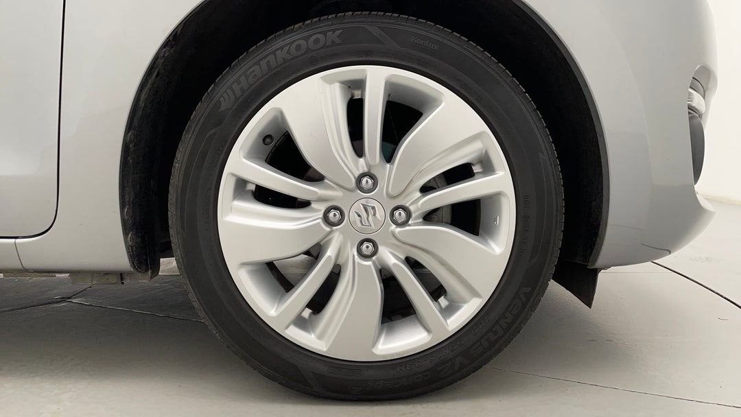 2018 Suzuki Swift Gl Navigator, Automatic, 129671 km, Right Front Wheel