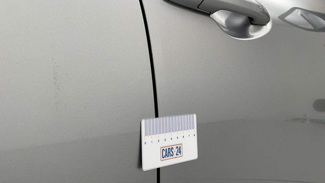 2018 Suzuki Swift Gl Navigator, Automatic, 129671 km, Doors Front RHS Dent