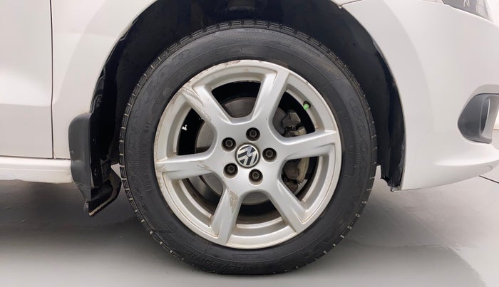 2014 Volkswagen Vento HIGHLINE DIESEL 1.6, Diesel, Manual, 1,24,381 km, Right Front Wheel