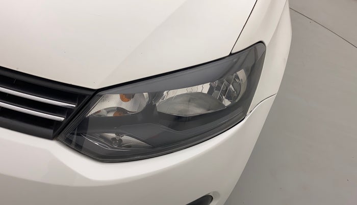 2014 Volkswagen Vento HIGHLINE DIESEL 1.6, Diesel, Manual, 1,24,381 km, Left headlight - Minor scratches