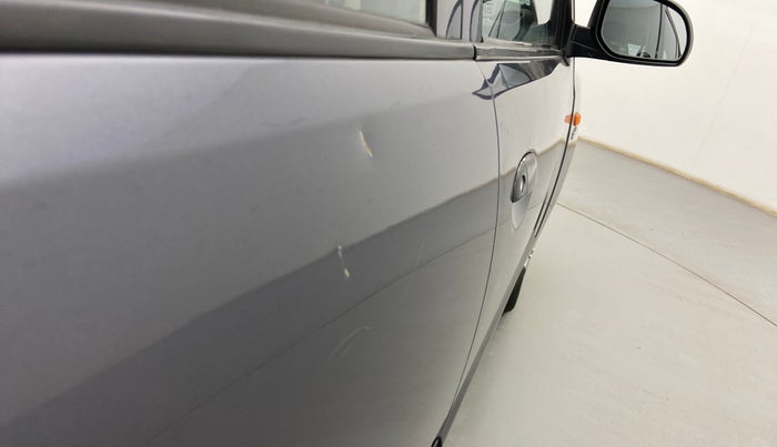 2014 Hyundai i10 SPORTZ 1.1, Petrol, Manual, 69,797 km, Right rear door - Slightly dented