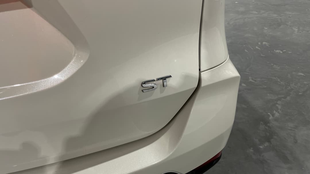 2019 Nissan X-trail St (4WD), Automatic, 120305 km, Badge (Boot Right Side)