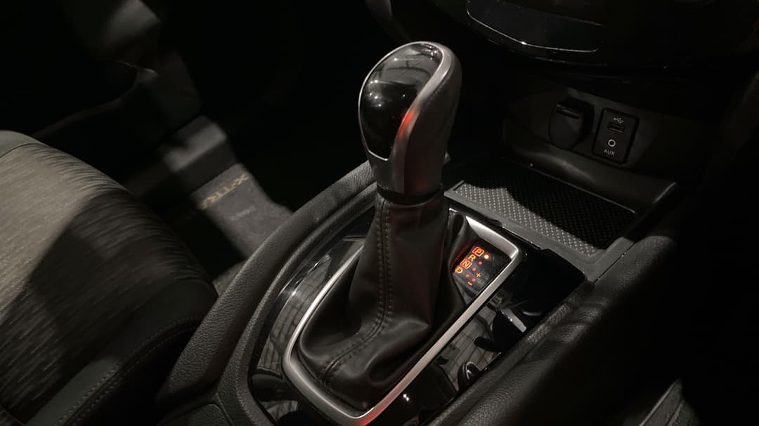 2019 Nissan X-trail St (4WD), Automatic, 120305 km, Gear Lever 