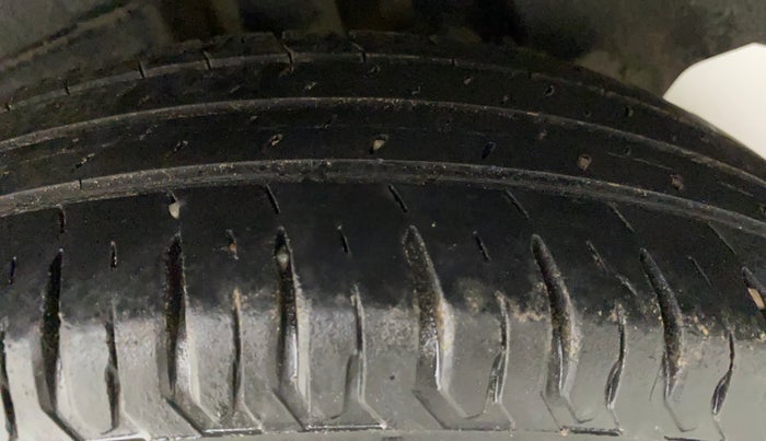 2018 Maruti Dzire VXI AMT, Petrol, Automatic, 41,517 km, Left Rear Tyre Tread