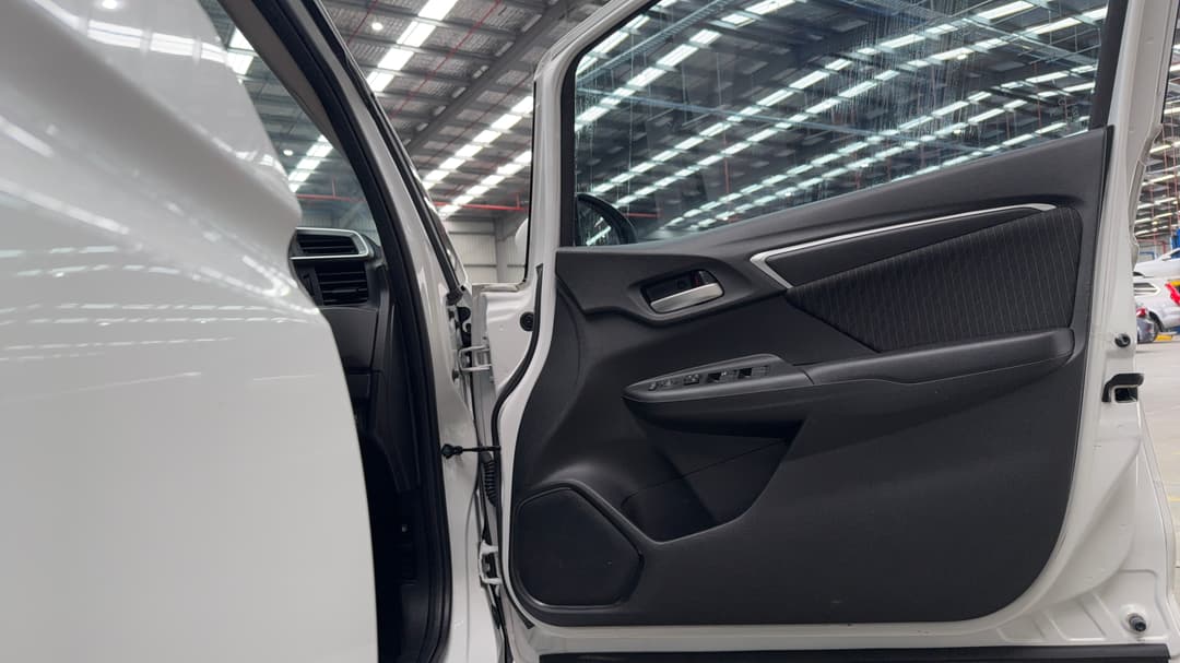 2020 Honda Jazz Vti-s, Automatic, 56984 km, Speaker View