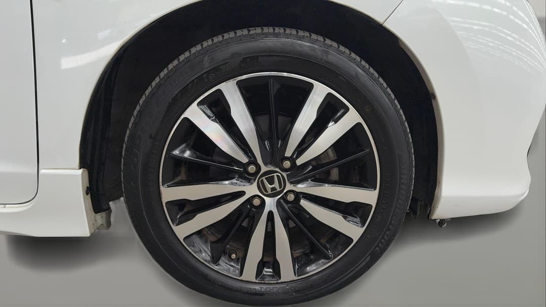 2020 Honda Jazz Vti-s, Automatic, 56984 km, Right Front Wheel