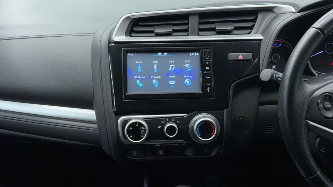 2020 Honda Jazz Vti-s, Automatic, 56984 km, Center Console