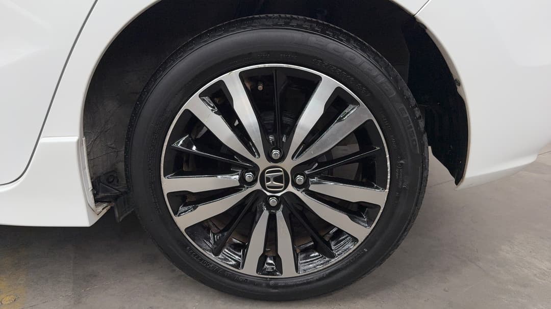 2020 Honda Jazz Vti-s, Automatic, 56984 km, Left Rear Wheel