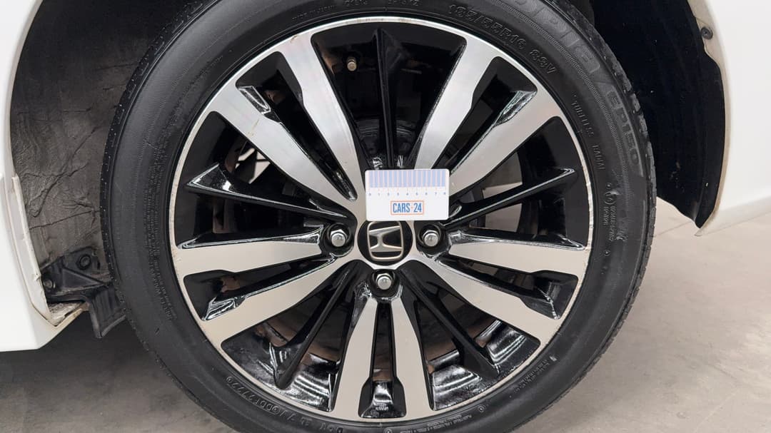 2020 Honda Jazz Vti-s, Automatic, 56984 km, Wheels Rim Rear LHS Gutter Rash