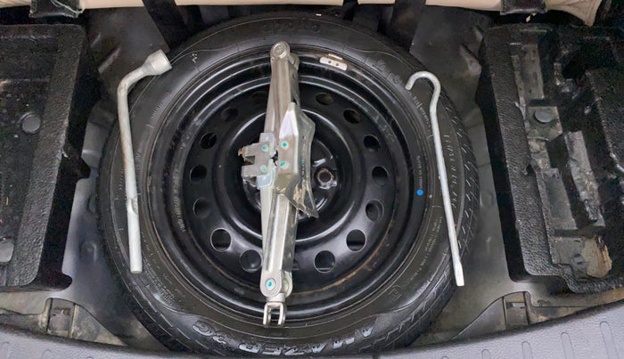 2017 Maruti Wagon R 1.0 VXI, Petrol, Manual, 57,580 km, Spare Tyre