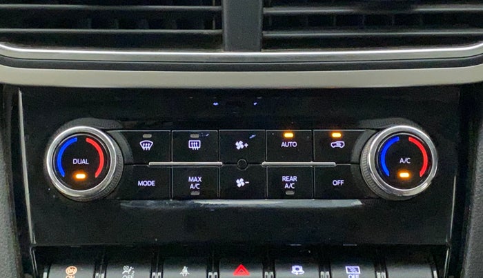 2021 Mahindra XUV700 AX 7 LUXURY P AT 7 STR, Petrol, Automatic, 16,885 km, Automatic Climate Control