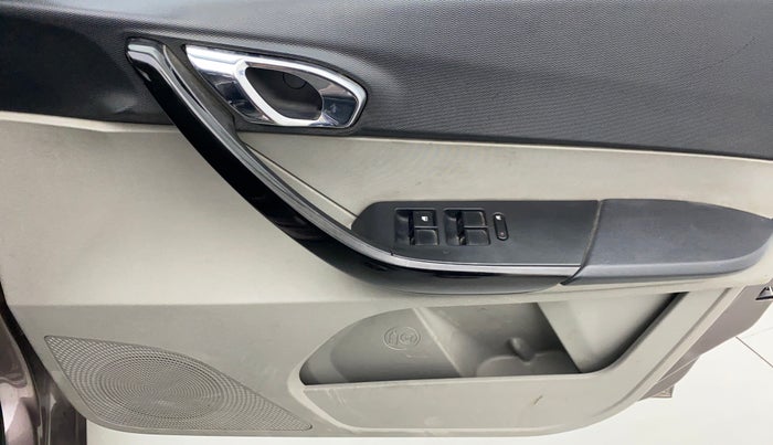 2018 Tata Tiago XZA 1.2 REVOTRON, Petrol, Automatic, 53,852 km, Driver Side Door Panels Control