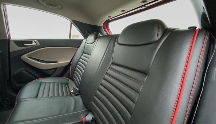 2019 Hyundai Elite i20 1.2 MAGNA PLUS VTVT, Petrol, Manual, 22,535 km, Right Side Rear Door Cabin