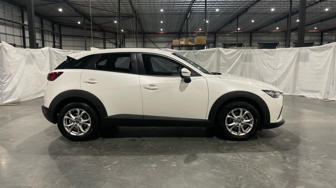 2017 Mazda CX-3 Maxx (FWD), Automatic, 101728 km, Right Side View