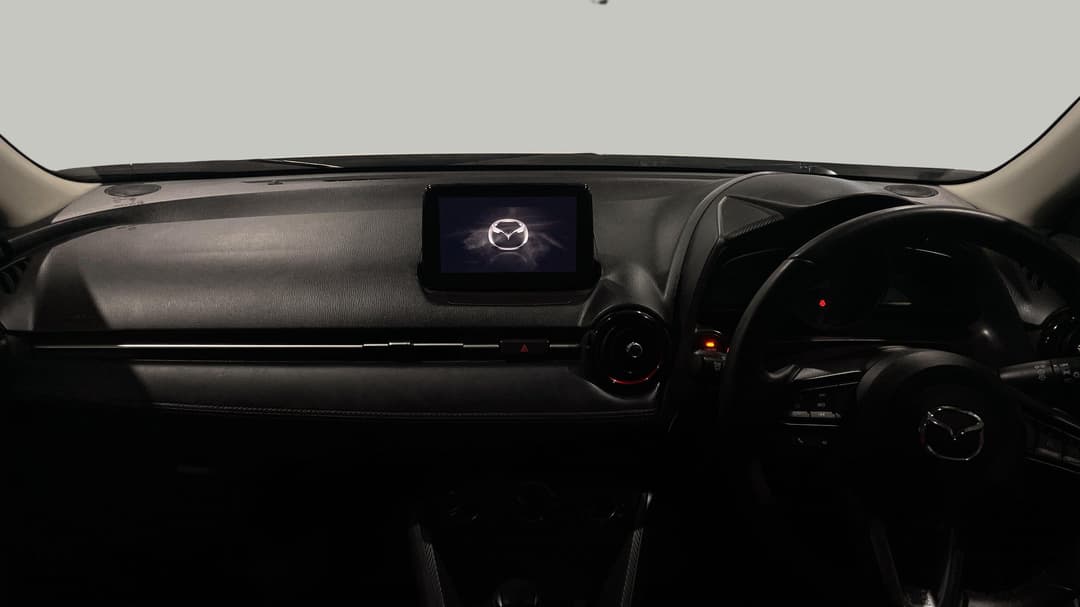 2017 Mazda CX-3 Maxx (FWD), Automatic, 101728 km, Dashboard View