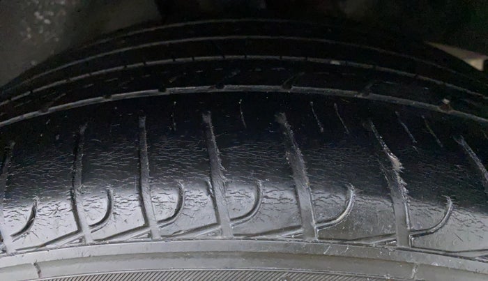 2015 Hyundai Creta 1.6 SX (O) CRDI, Diesel, Manual, 63,328 km, Left Front Tyre Tread