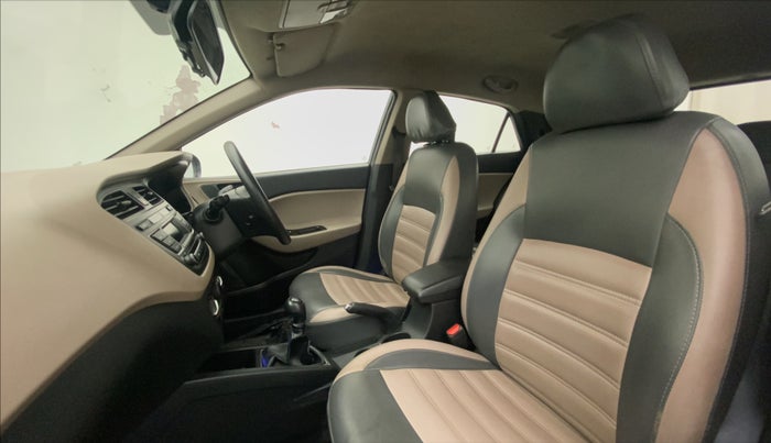 2016 Hyundai Elite i20 MAGNA 1.2, Petrol, Manual, 61,763 km, Right Side Front Door Cabin