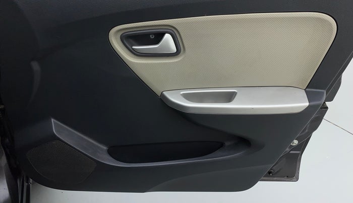2017 Maruti Alto K10 VXI P, Petrol, Manual, 49,631 km, Driver Side Door Panels Control