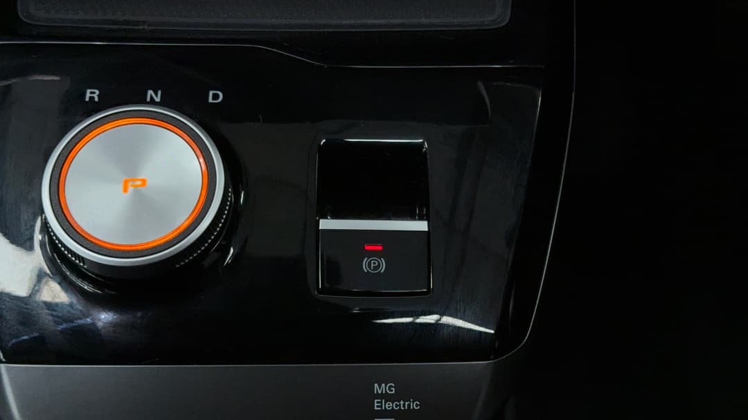 2023 MG Mg4 Essence 64, Automatic, 24015 km, Handbrake