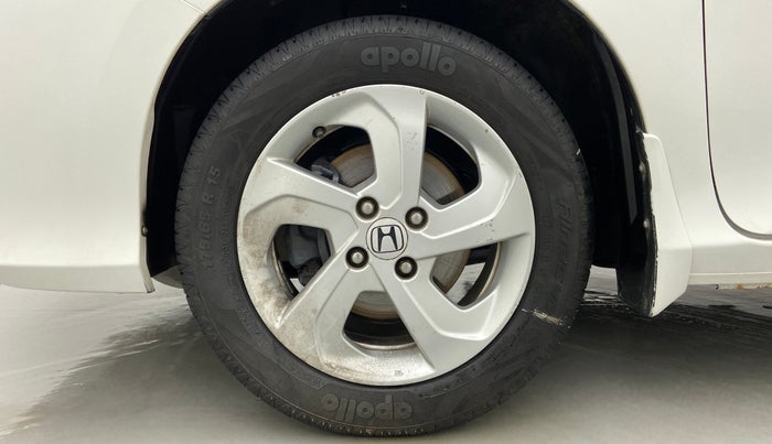 2015 Honda City V MT DIESEL, Diesel, Manual, 1,95,504 km, Left Front Wheel