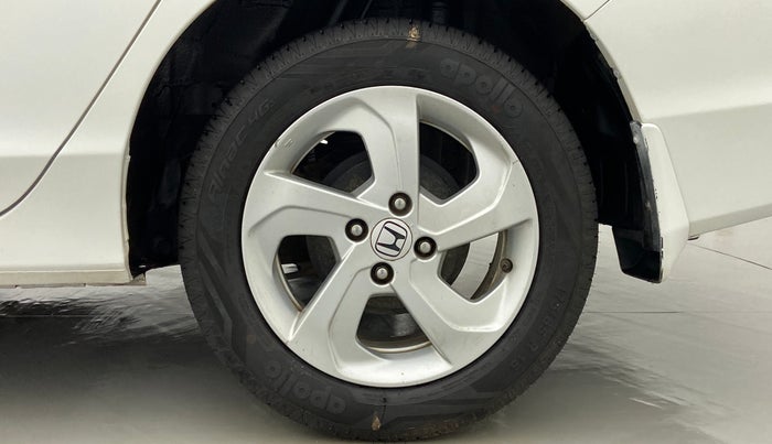 2015 Honda City V MT DIESEL, Diesel, Manual, 1,95,504 km, Left Rear Wheel