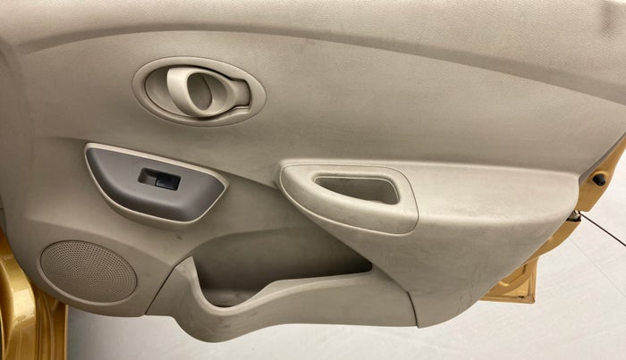 2015 Datsun Go Plus T, Petrol, Manual, 36,611 km, Driver Side Door Panels Control