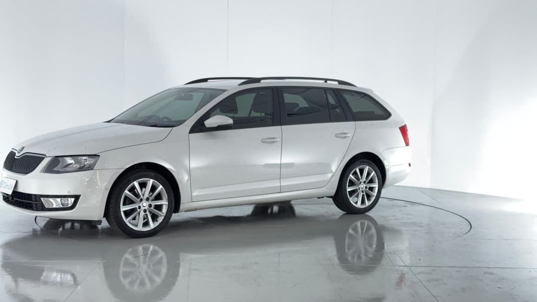 2016 SKODA Octavia 110 Tsi Ambition, Automatic, 113642 km, Left Front Diagonal (45- Degree) View