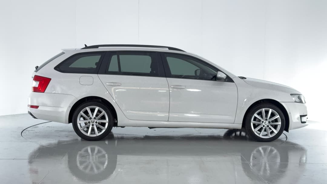 2016 SKODA Octavia 110 Tsi Ambition, Automatic, 113642 km, Right Side View
