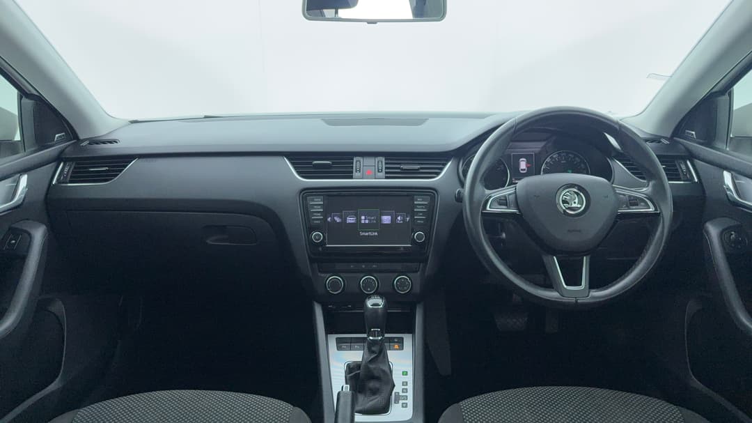 2016 SKODA Octavia 110 Tsi Ambition, Automatic, 113642 km, Dashboard View