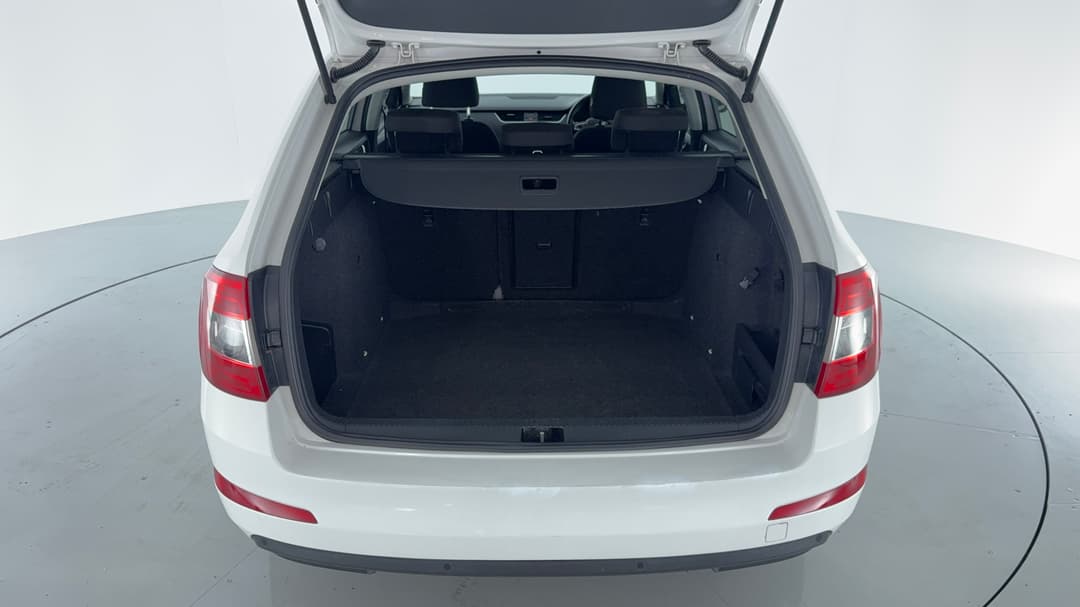 2016 SKODA Octavia 110 Tsi Ambition, Automatic, 113642 km, Boot Inside View