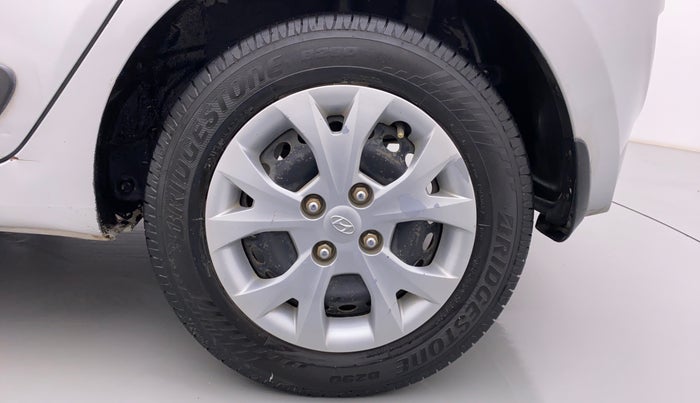 2016 Hyundai Grand i10 SPORTZ 1.2 KAPPA VTVT, Petrol, Manual, 71,464 km, Left Rear Wheel