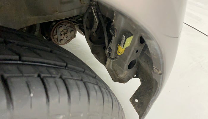 2014 Honda Brio 1.2 VX MT I VTEC, Petrol, Manual, 82,692 km, Right fender - Lining loose